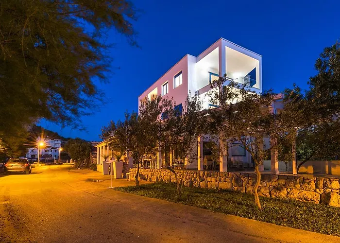 Affittacamere & Shark Zaboric